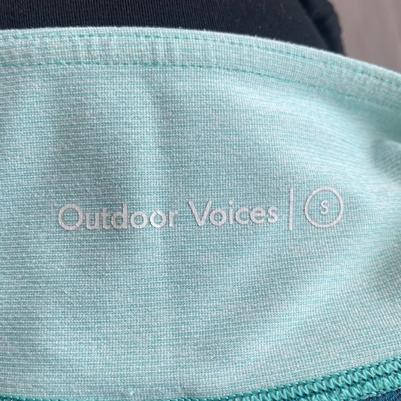 Outdoor voices color blocked leggings. - Picture 3 of 5